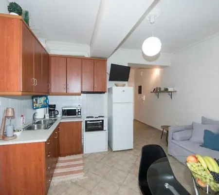 Appartamento A Beautifull 2nd Floor Close To The Port *