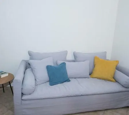Daire A Beautifull 2nd Floor Close To The Port Kalamata