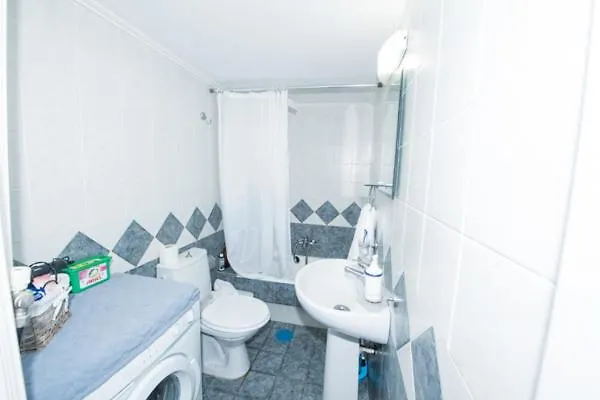 Apartment A Beautifull 2nd Floor Close To The Port *